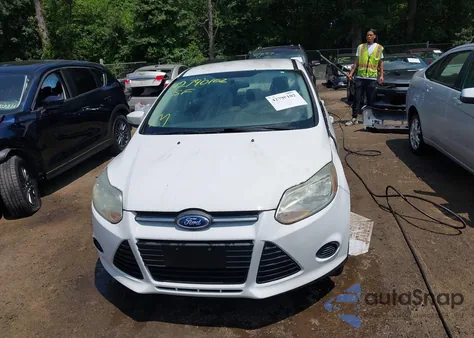 2014 Ford Focus Se z USA, uszkodzony, nr VIN 1FADP3F26EL121876
